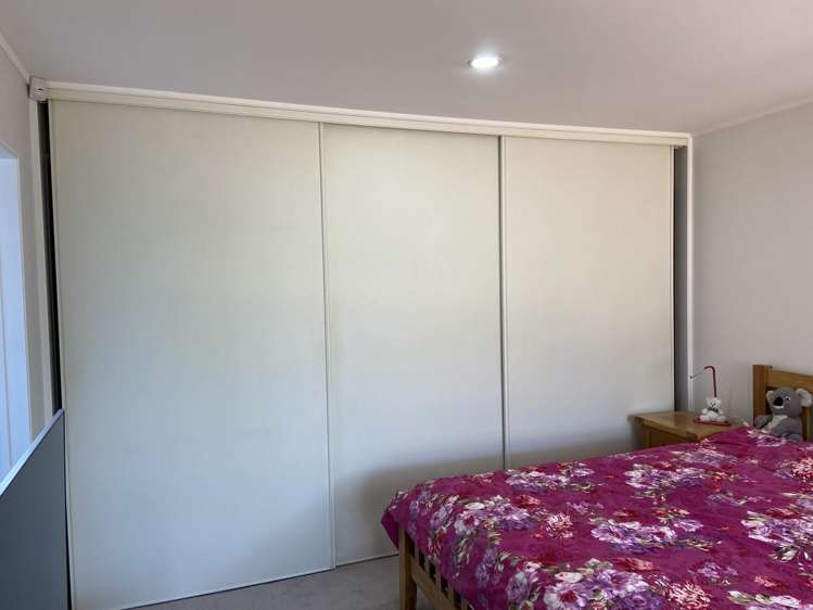 74 Kingdale Road Henderson_8