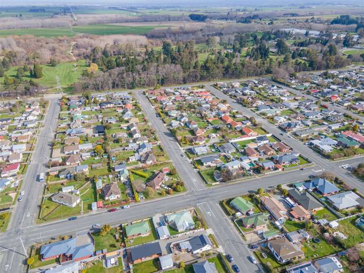 61 Denmark Street Temuka_11