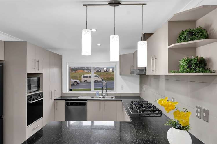 260 Murphys Road Flat Bush_14