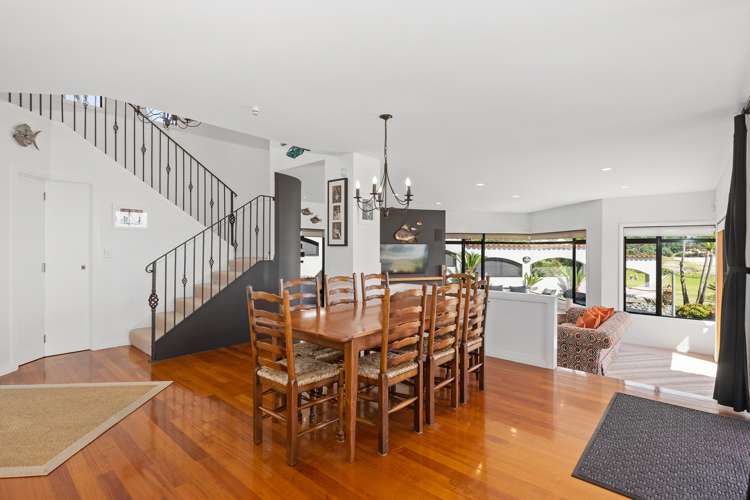 10 Breadalbane Place Langs Beach_8