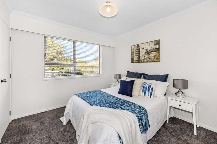 2/45 Glenmore Road Sunnyhills_13