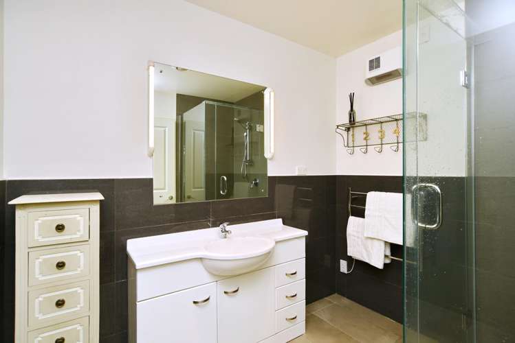 30 Bridle Path Lyttelton_17
