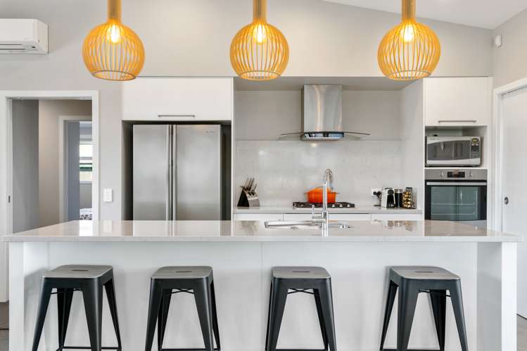 34 Awatira Drive Papamoa_4