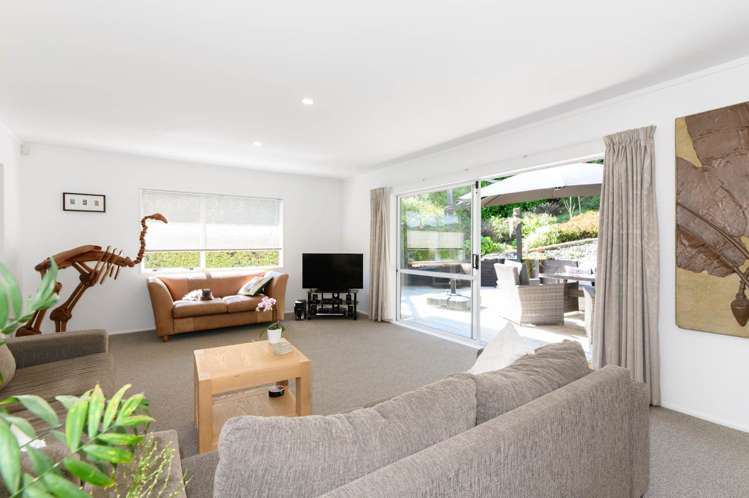 2/106 Stapleford Crescent Browns Bay_9