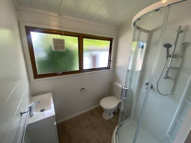 73A Lake Crescent 500063_2