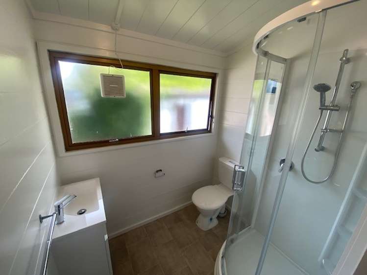 73A Lake Crescent 500063_2