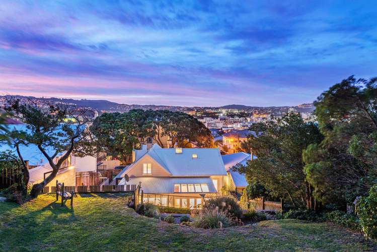 13 Scarborough Terrace Mount Victoria_0