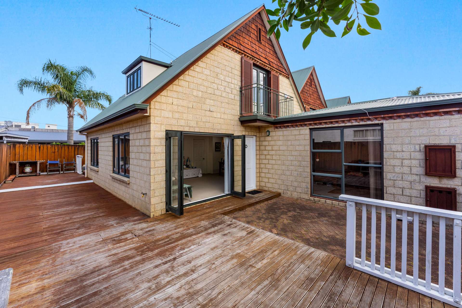 1/52 Taharoto Road Takapuna_0