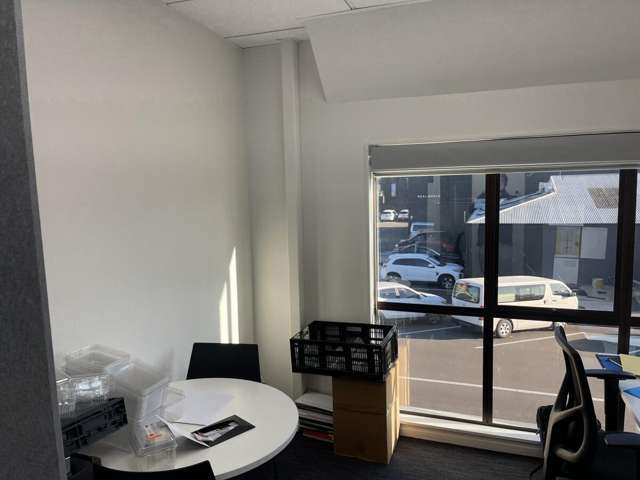 301-303 Queen Street East Hastings Central_2