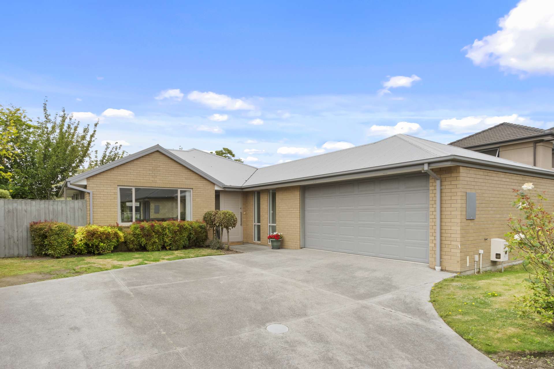 14 Riverbank Road Northwood_0