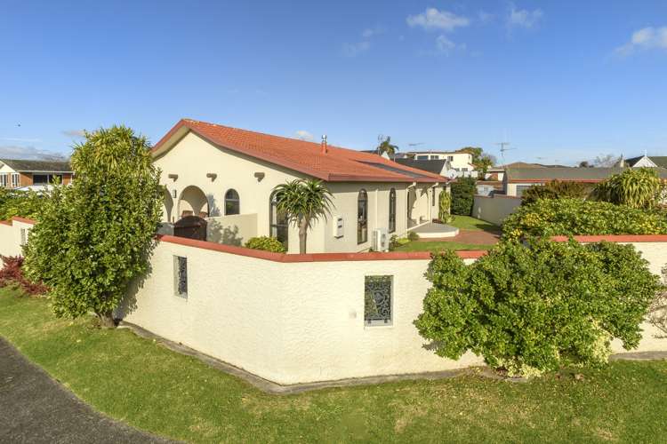 44 Strathmore Street Matua_24