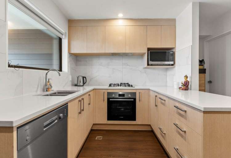 2/55 GREAT SOUTH ROAD Papakura_3