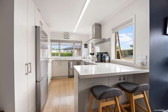 11c Lillian Place Orewa_4