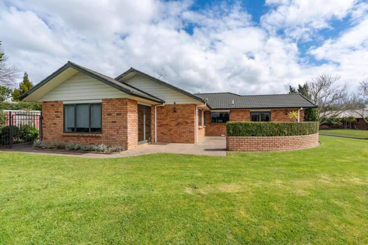 1 Millthorpe Crescent Pukete_16