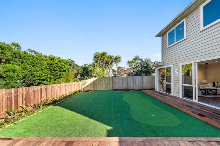 9C Olwyn Place Greenhithe_11