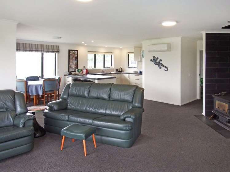 18 Majestic Chn Seaward Bush_5