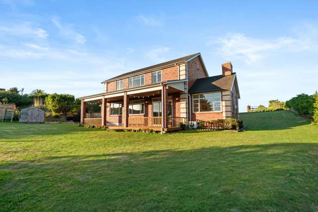 16 Michael Bosher Way Flat Bush_2