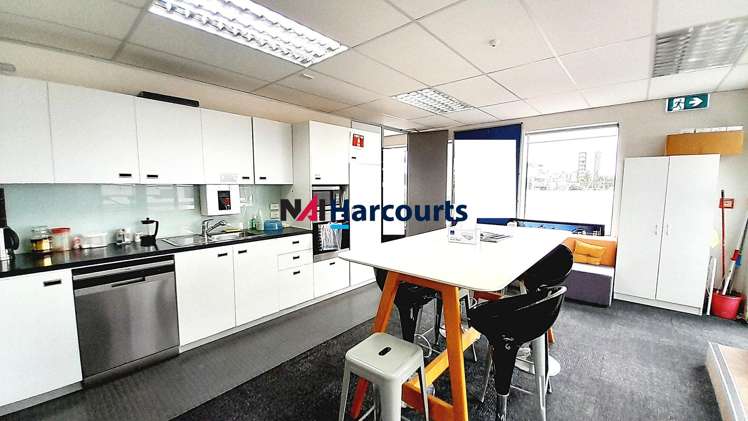 L1/19 Byron Avenue Takapuna_10