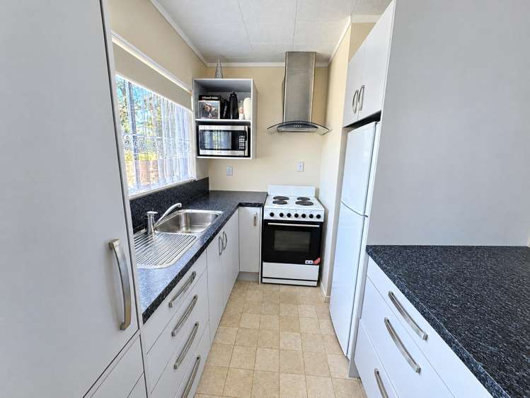 1 Cobham Crescent_2