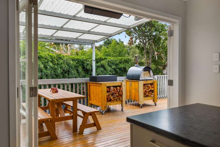 71 Saddleback Rise Murrays Bay_12