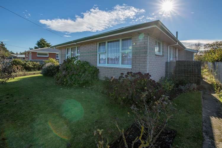 54 North Terrace Darfield_23