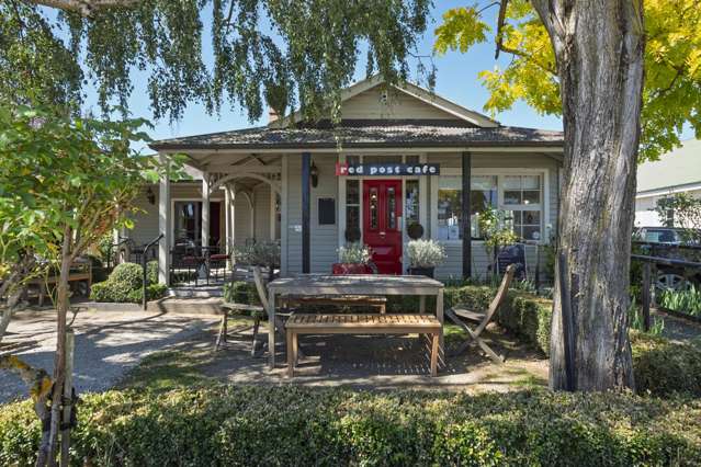 Established Cafe on State Highway!