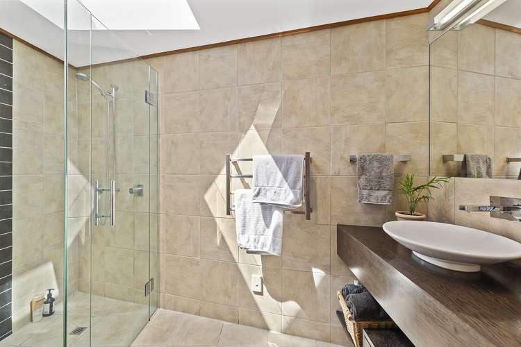 2 Robieson Lane Roseneath_16