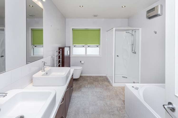 6 Maydell Street Ilam_11