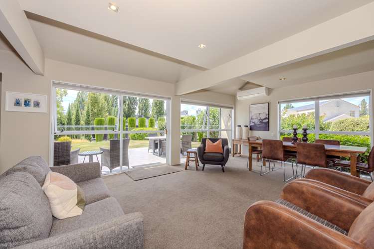 21 Morrows Mead Wanaka_6