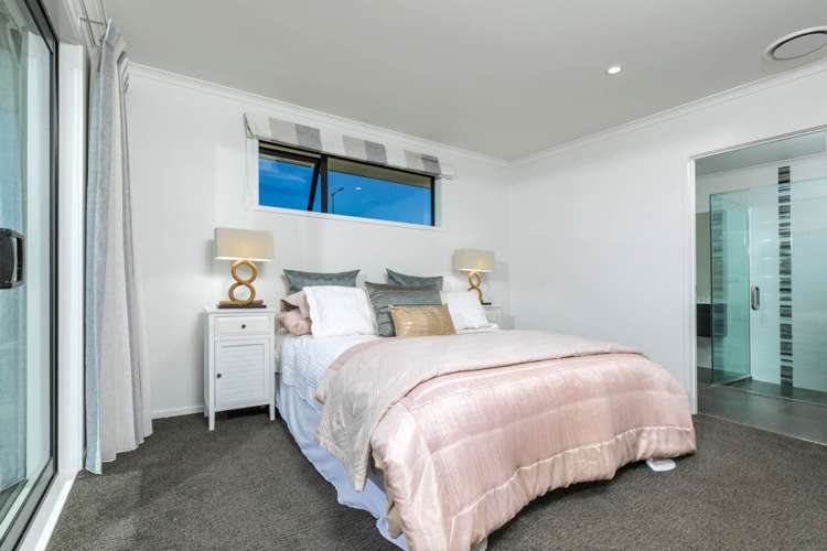 2 Ruth Craig Place Stanmore Bay_10