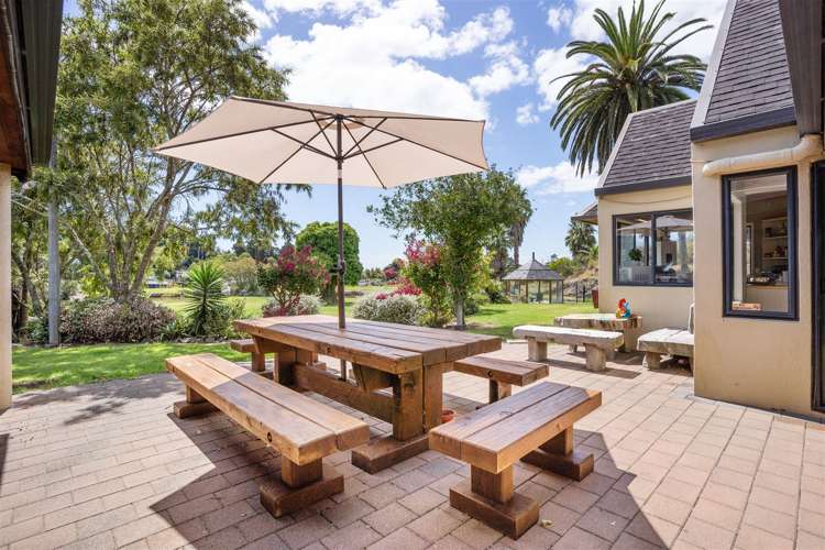 261 North Road Clevedon_11