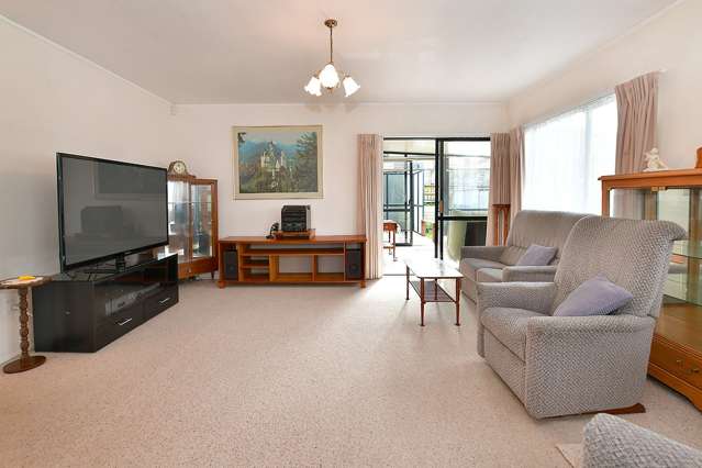 19 Ruby Place Orewa_2