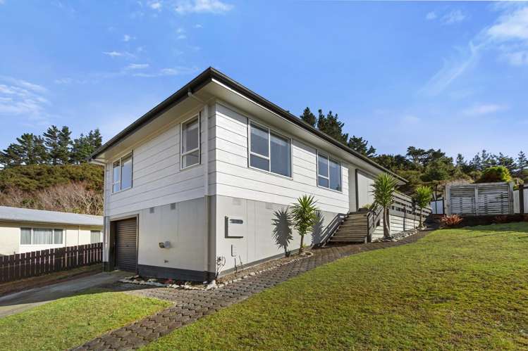 21 Newburn Grove Wainuiomata_18