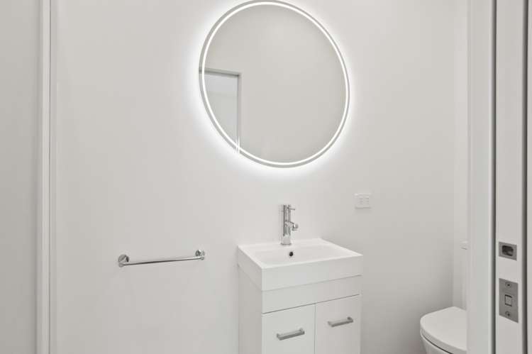 1/60 Hepburn Road Glendene_10