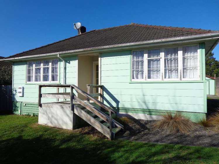 8 Sare Crescent Fairfield_10