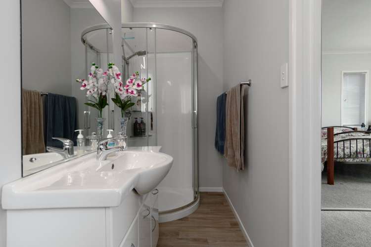 16 Sterling Gate Drive Bethlehem_19