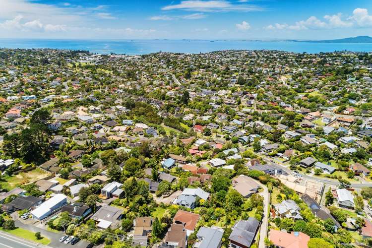 687a East Coast Road Browns Bay_21