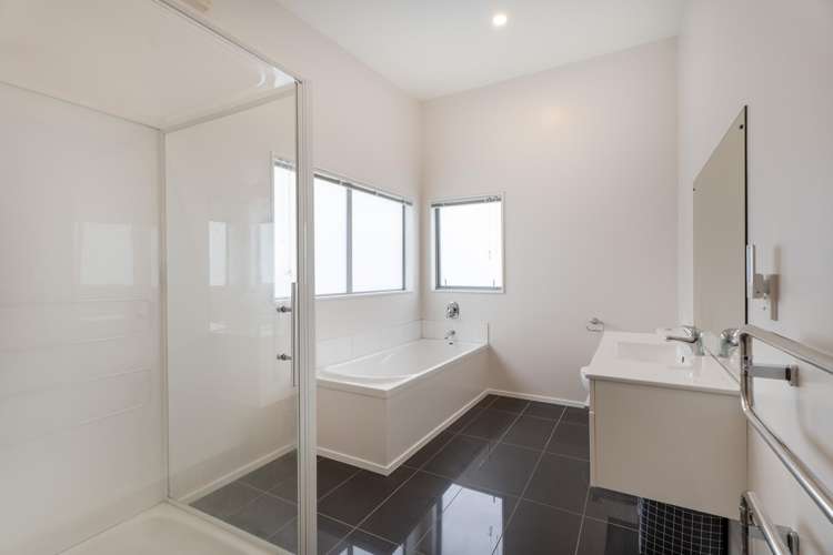 38 Erlestoke Crescent Churton Park_15