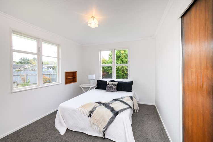 30 Mokau Place Terrace End_12