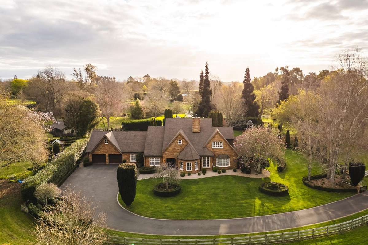 282 Woodside Road_3