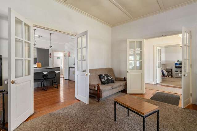 63 Park Road Carterton_2