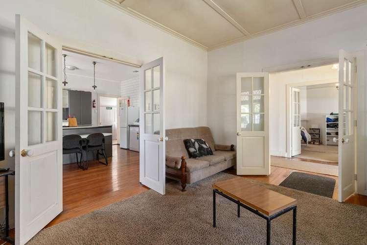 63 Park Road Carterton_2