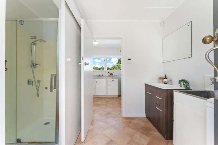 62A McLeod Road Te Atatu South_12