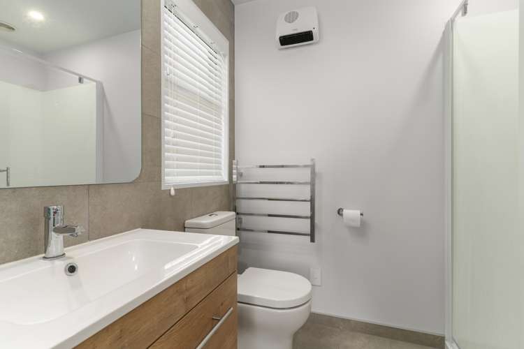 39 Champion Street Edgeware_12