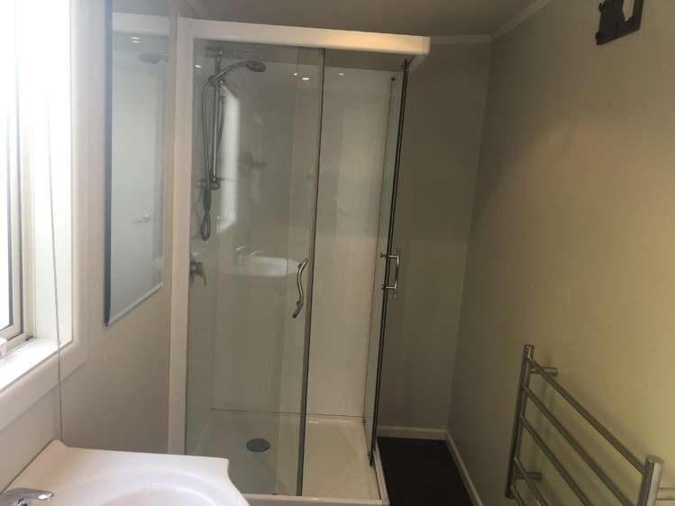 4/12 Clifton Street Windsor_7