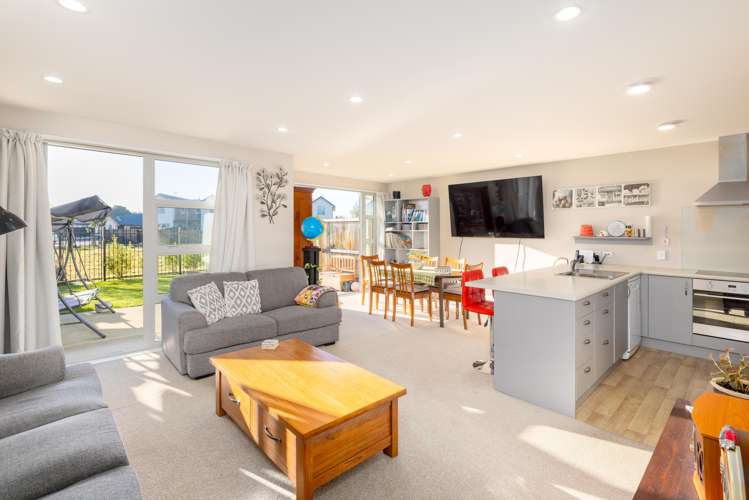 9 Eric Adam Way Linwood_5