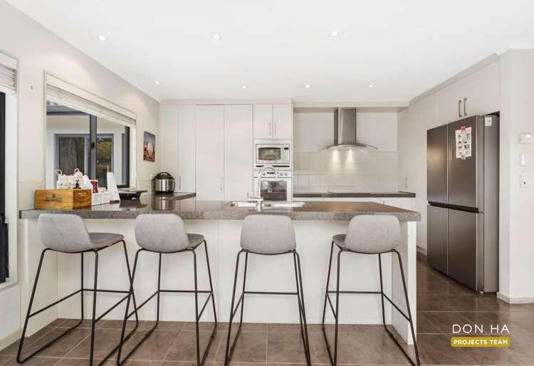 2 Baverton Drive Flat Bush_9