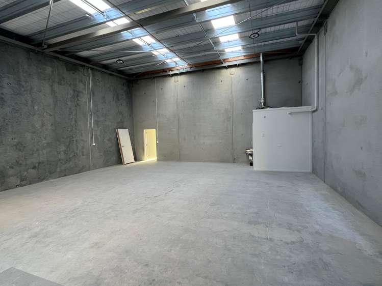 7/1 Lake Bryndwr Lane Burnside_4