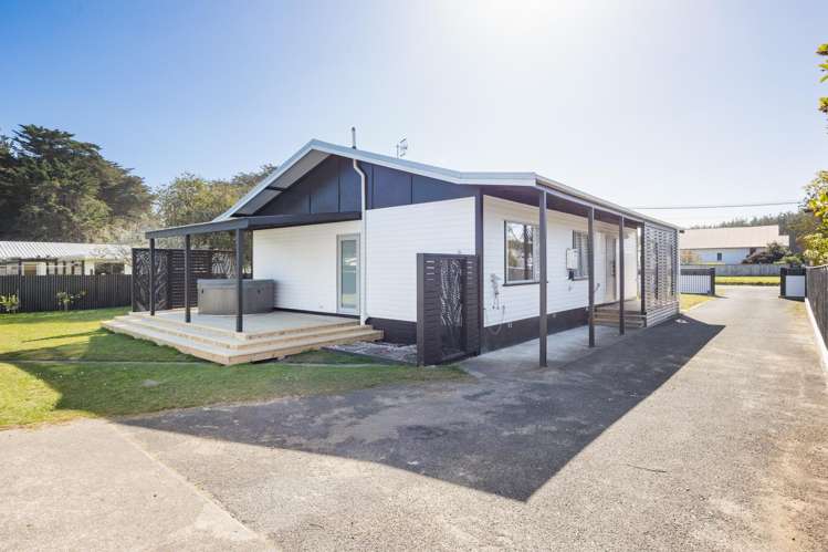 8 Cousins Avenue West Foxton Beach_27