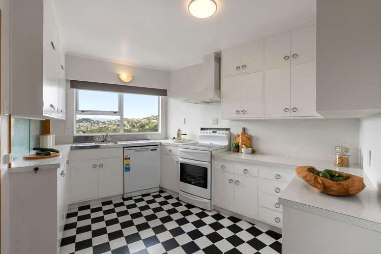 8B Randolph Road Crofton Downs_7